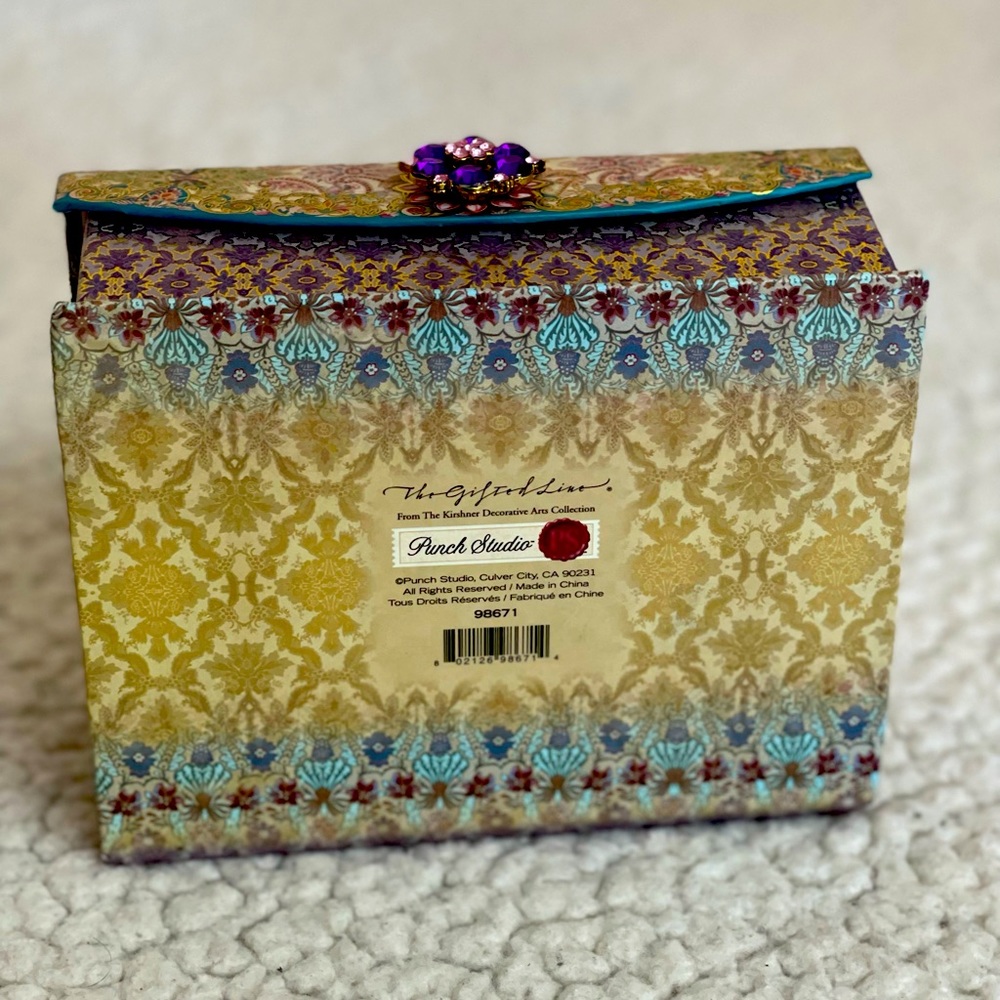 Punch Studio Box - Picture 8 of 8